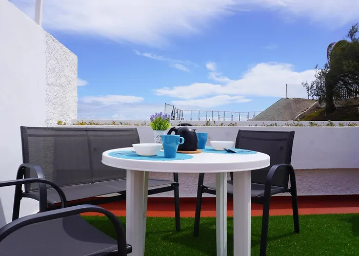 Marina Blue, Caletillas * カンデラリア