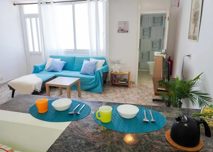 Marina Blue, Caletillas Apartman *
